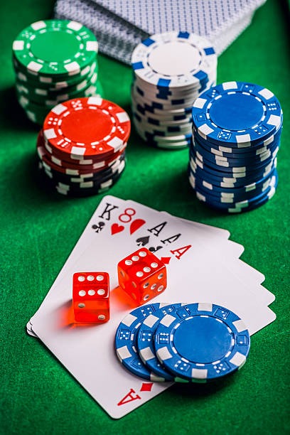 Lucky Neko live dealer table on mobile phone screen